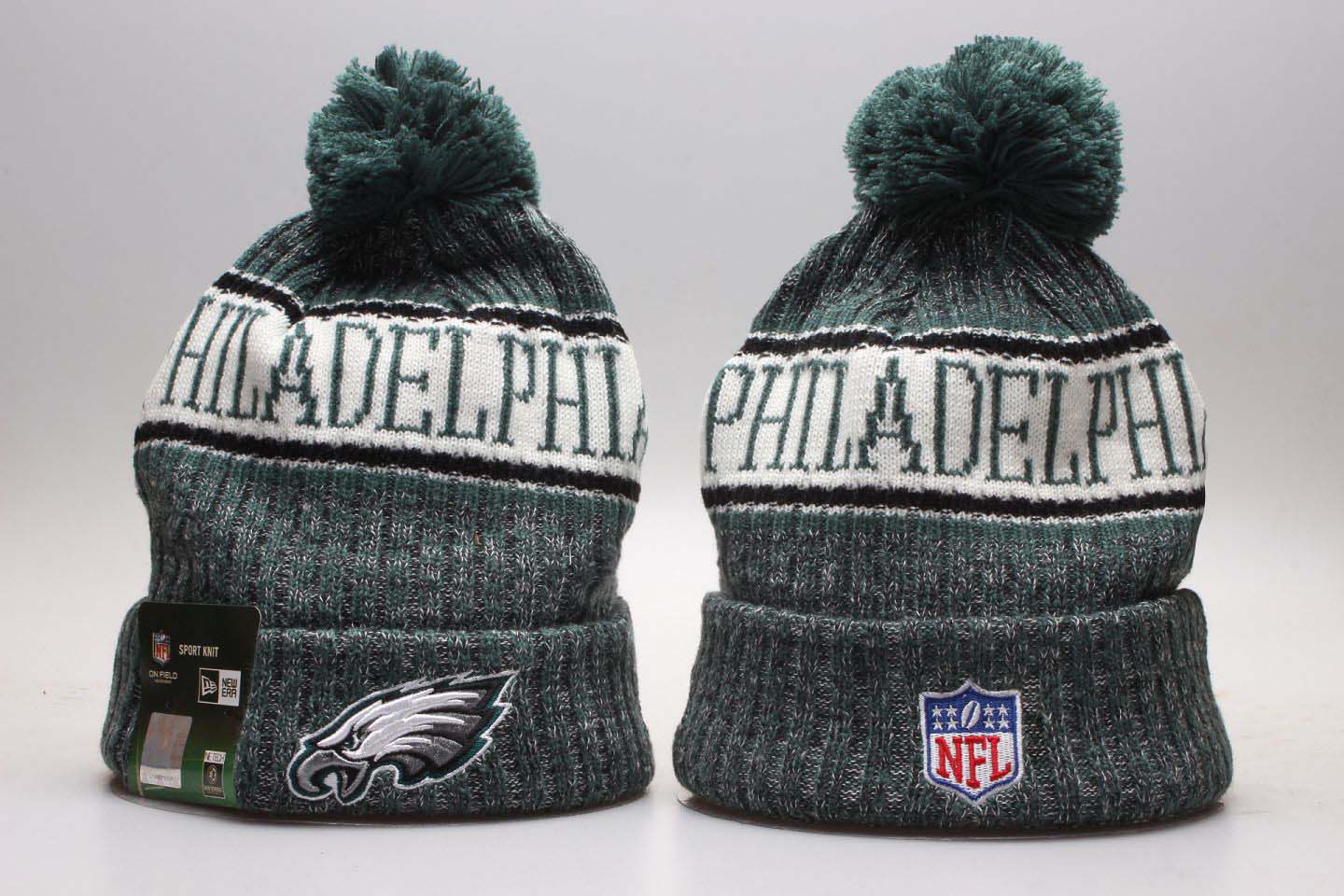 Eagles Team Logo Green Wordmark Cuffed Pom Knit Hat YP